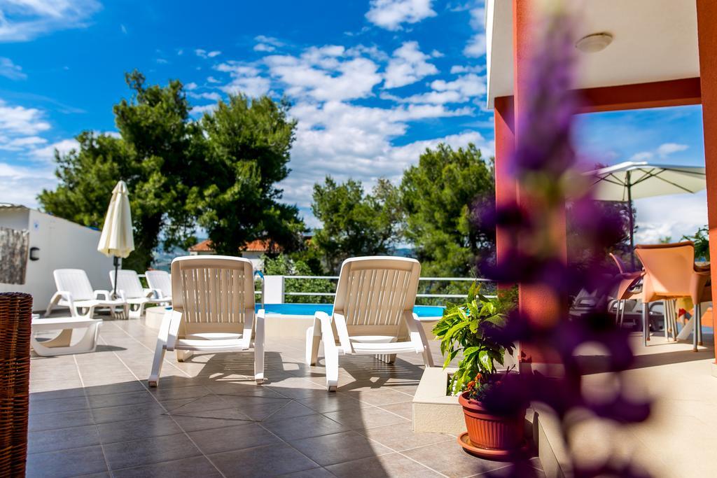 Holiday Villa Nostra 特罗吉尔 外观 照片
