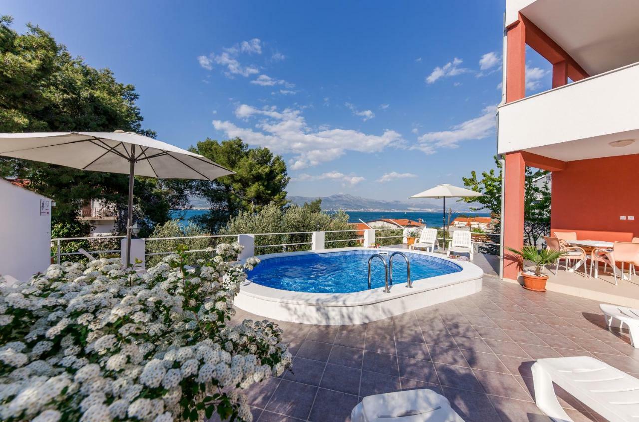 Holiday Villa Nostra 特罗吉尔 外观 照片