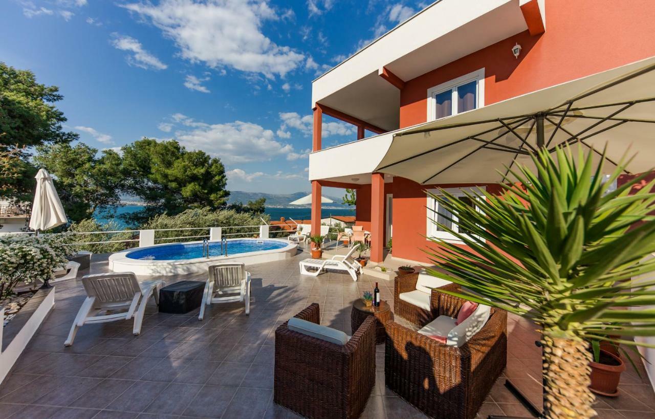 Holiday Villa Nostra 特罗吉尔 外观 照片