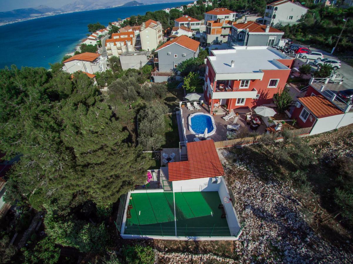 Holiday Villa Nostra 特罗吉尔 外观 照片