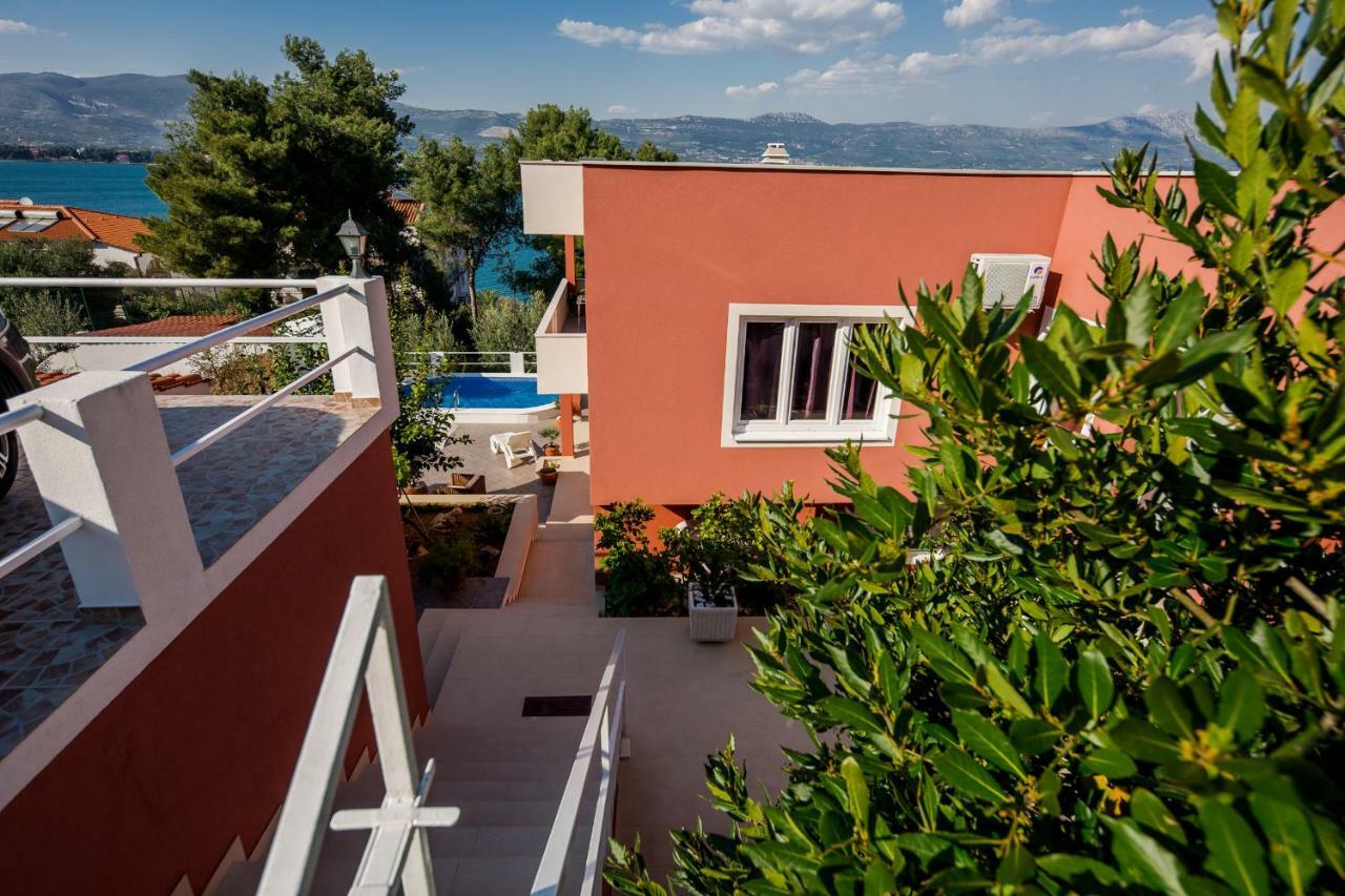 Holiday Villa Nostra 特罗吉尔 外观 照片