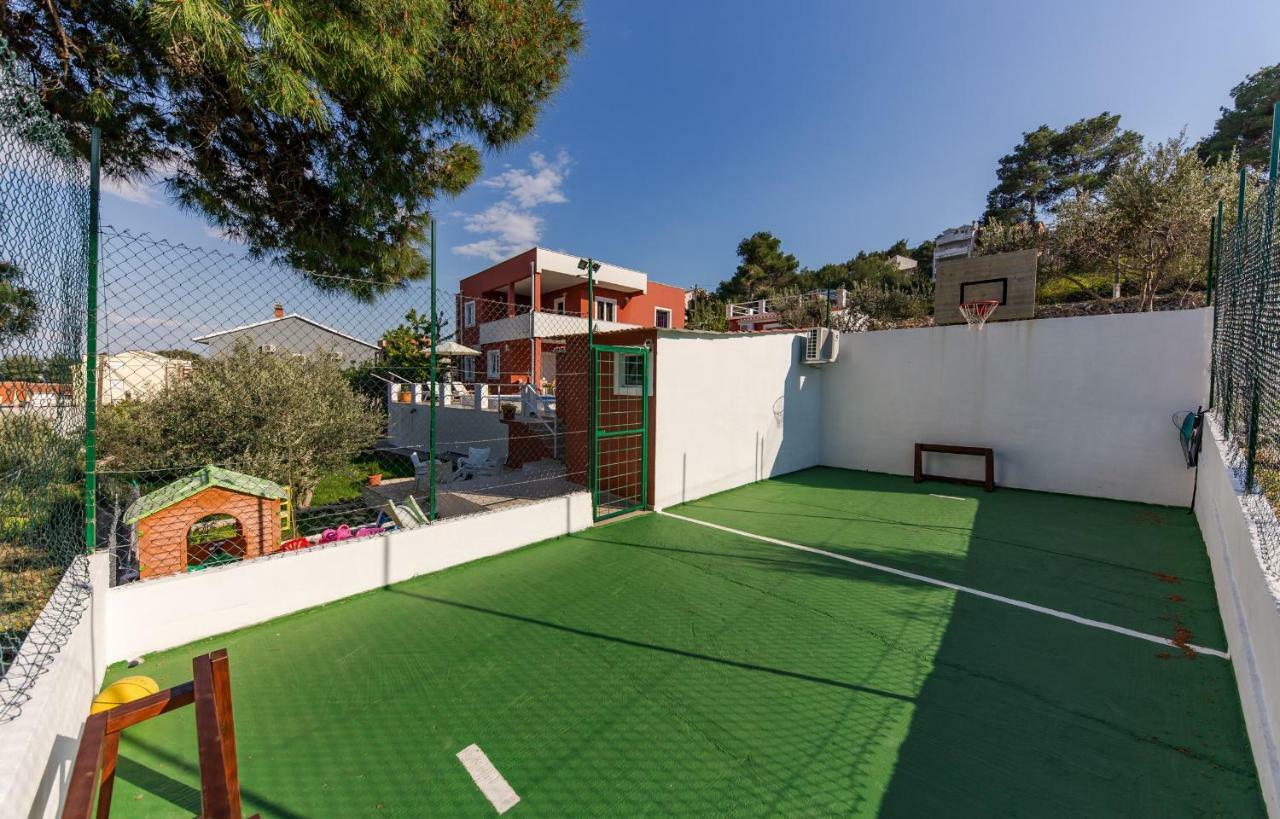 Holiday Villa Nostra 特罗吉尔 外观 照片